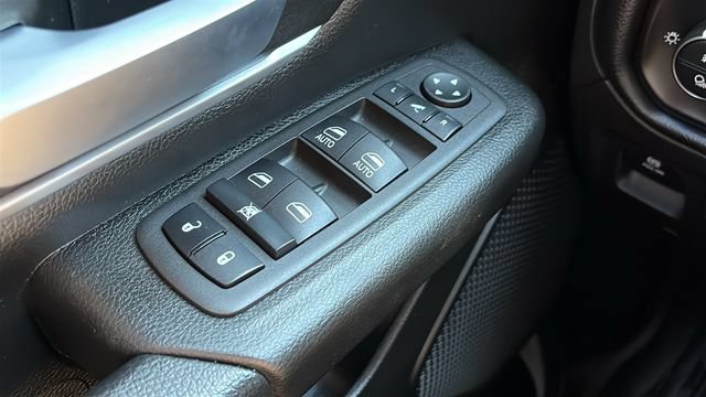 Used 2022 RAM 1500 Big Horn AWD/4WD image 11