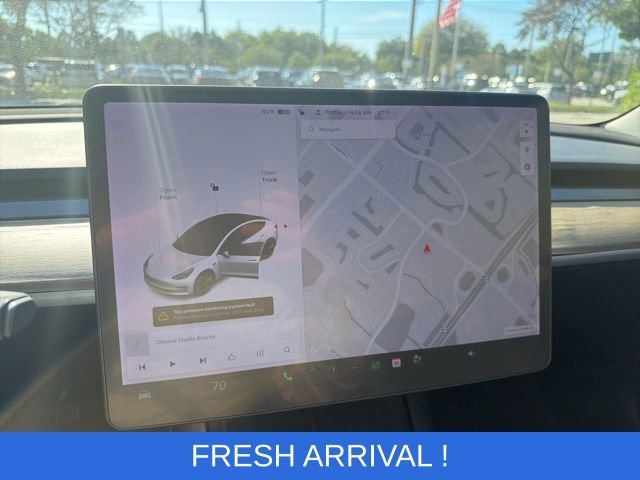 Used 2021 Tesla Model 3 Standard Range Plus image 13