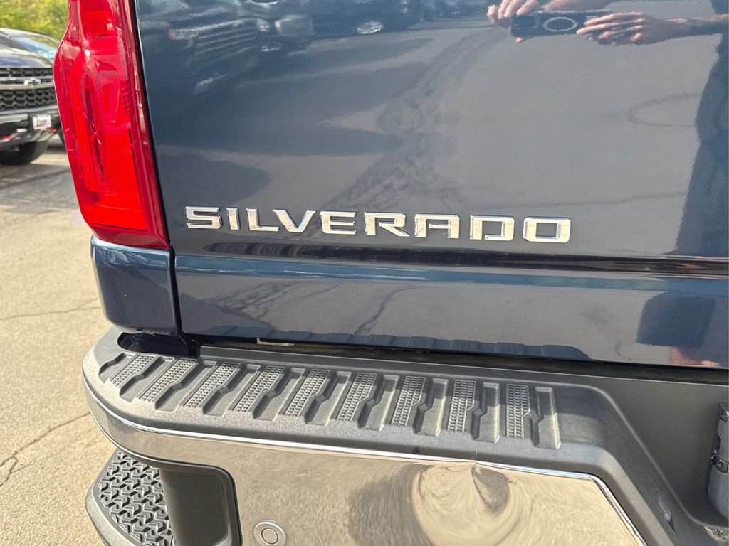 Used 2021 Chevrolet Silverado 2500 LTZ w/ LTZ Plus Package image 15