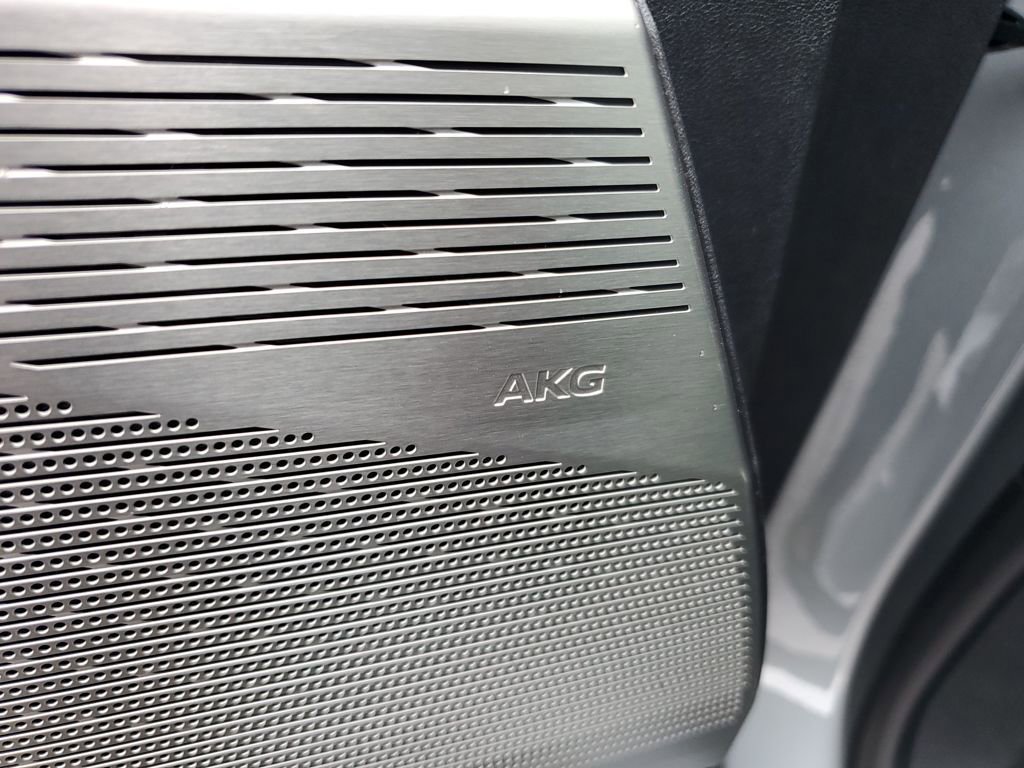 New 2026 Cadillac Optiq Luxury 1 image 24