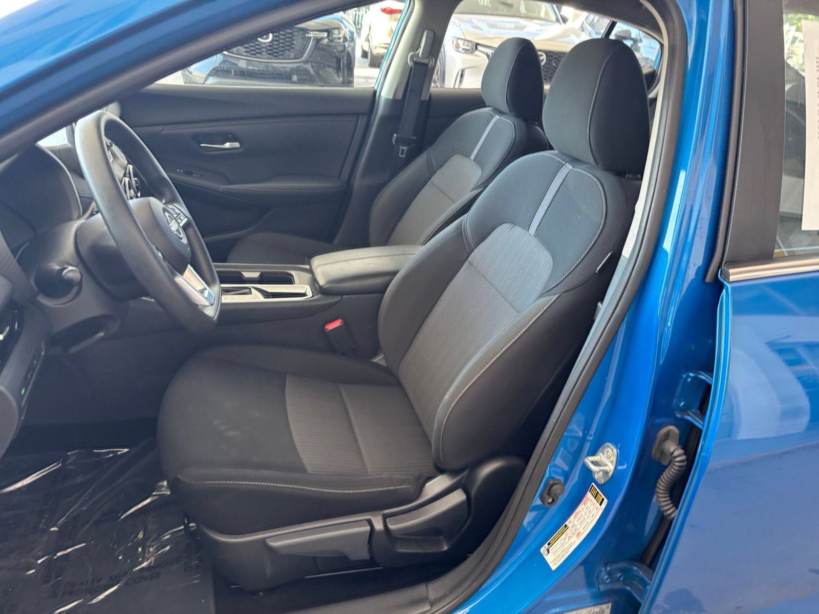 Used 2025 Nissan Sentra SV FWD image 35