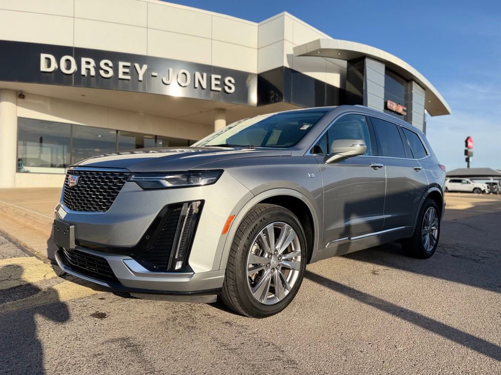 Used 2024 Cadillac XT6 Premium Luxury image 1