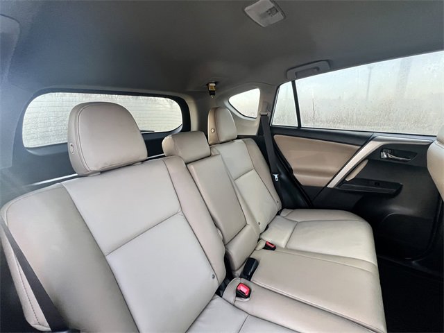 Used 2015 Toyota RAV4 XLE image 25