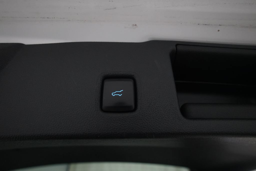 Used 2021 Ford Escape Titanium AWD/4WD image 15