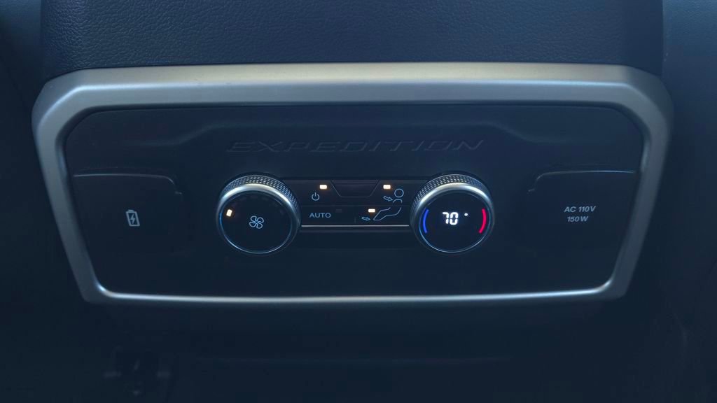 Used 2024 Ford Expedition Max XLT image 30