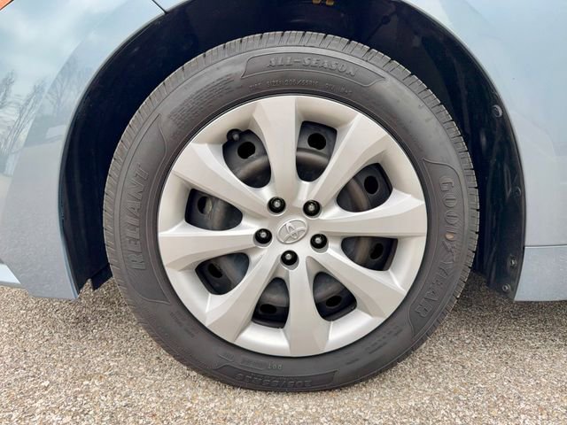 Used 2023 Toyota Corolla LE image 24