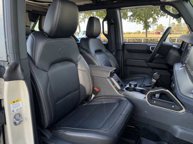 Used 2026 Ford Bronco Badlands AWD/4WD image 32