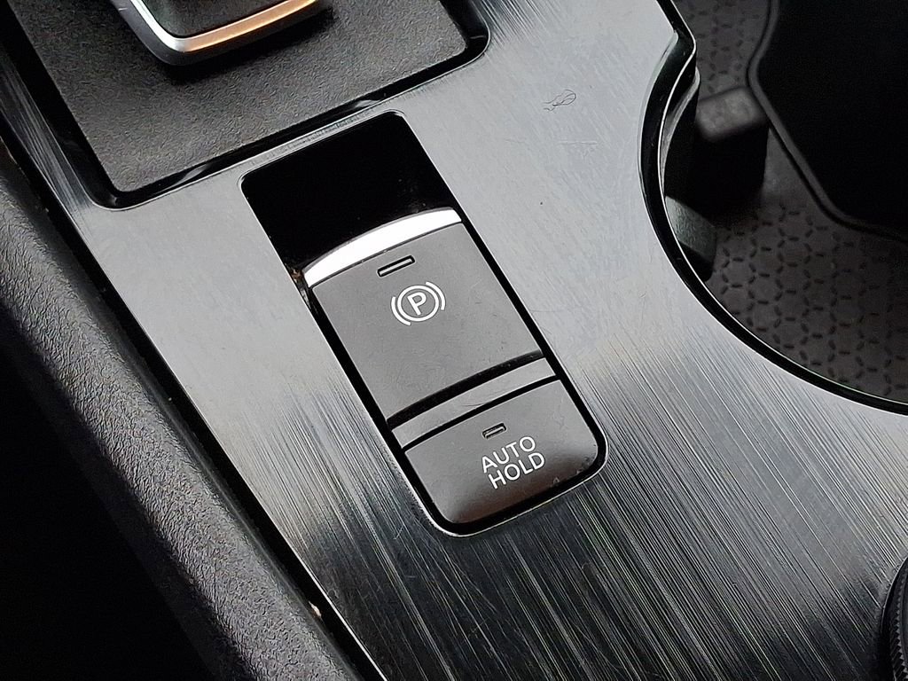 Used 2023 Nissan Rogue SV image 24