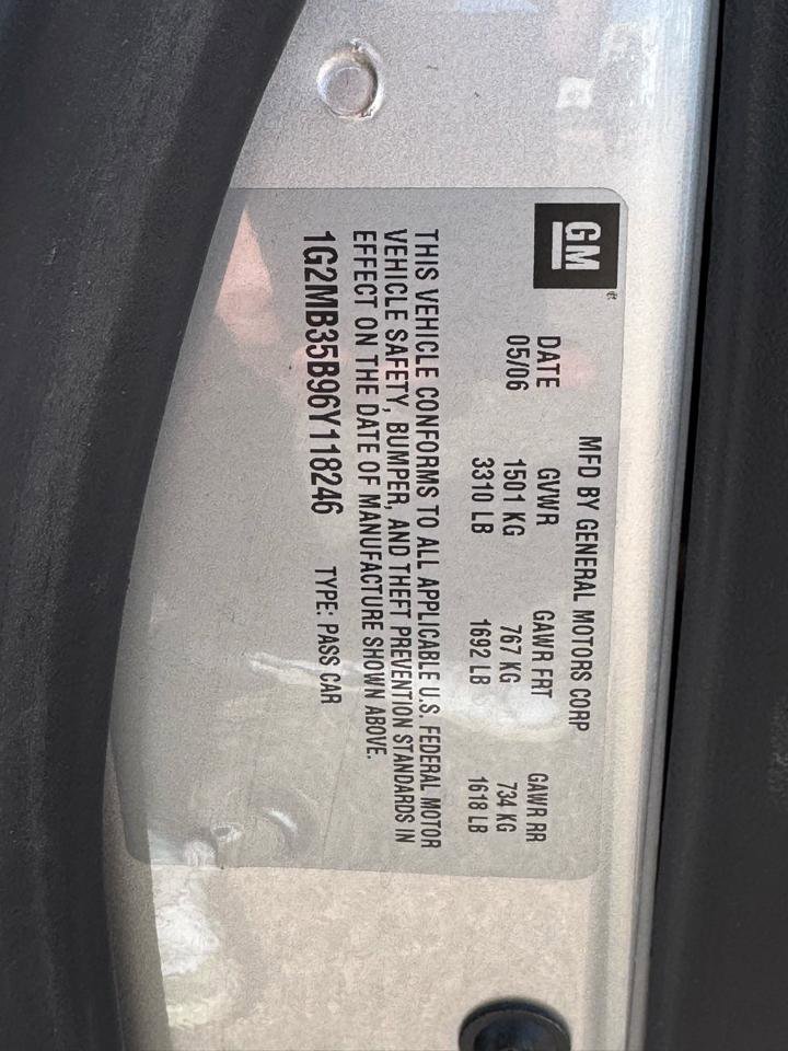 Used 2006 Pontiac Solstice Convertible w/ Premium Package RWD image 27