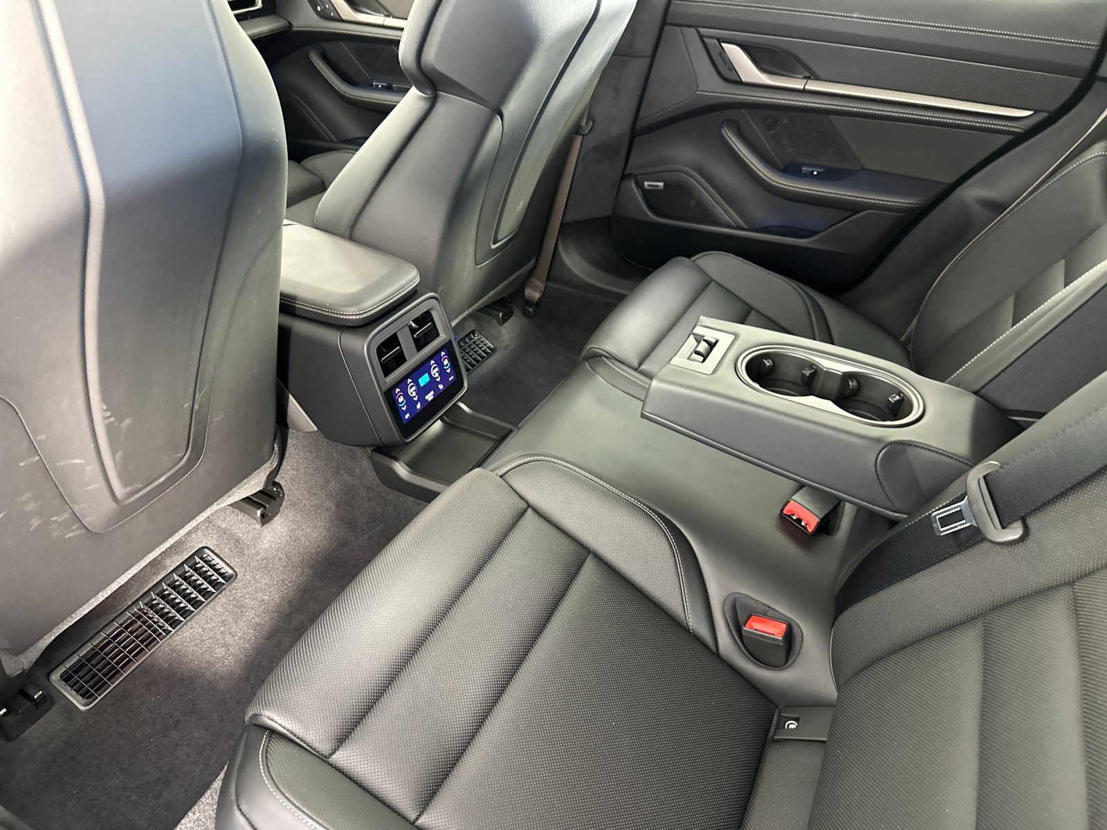 Used 2025 Porsche Taycan Turbo S image 14