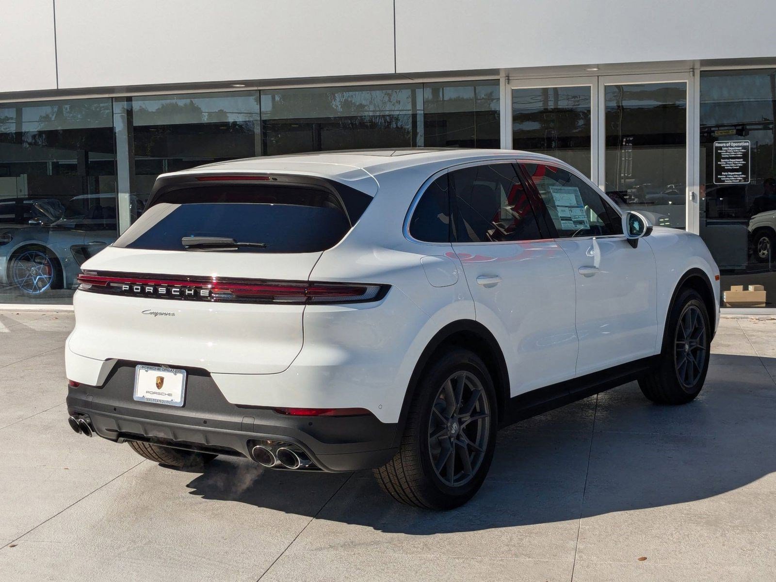 Certified 2025 Porsche Cayenne image 11