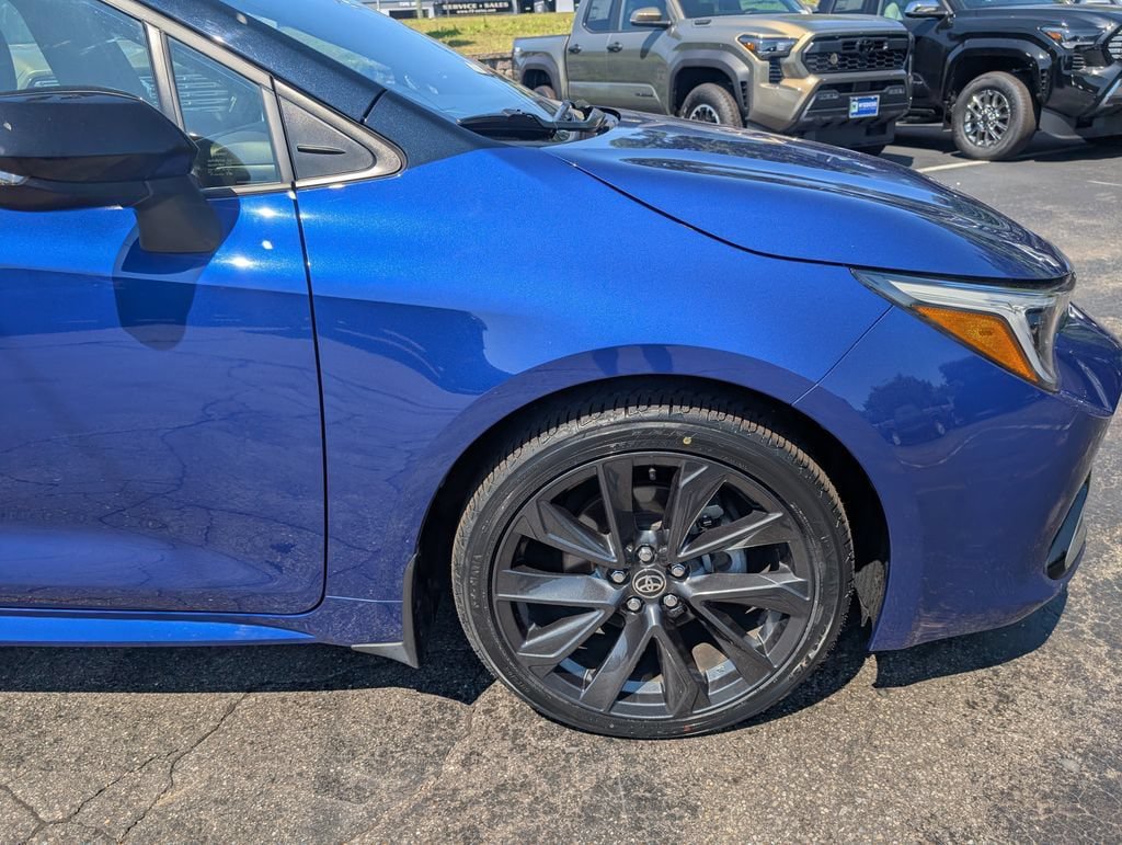 Certified 2025 Toyota Corolla XSE FWD image 10