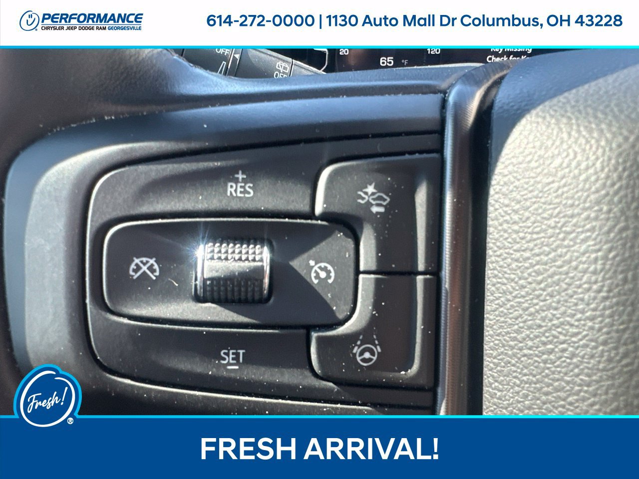 Used 2024 GMC Yukon XL Denali Ultimate AWD/4WD image 18