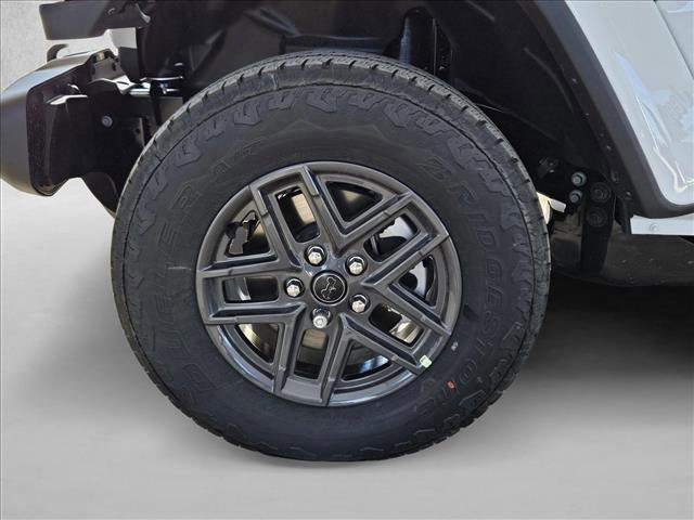 New 2026 Jeep Gladiator Sport image 10