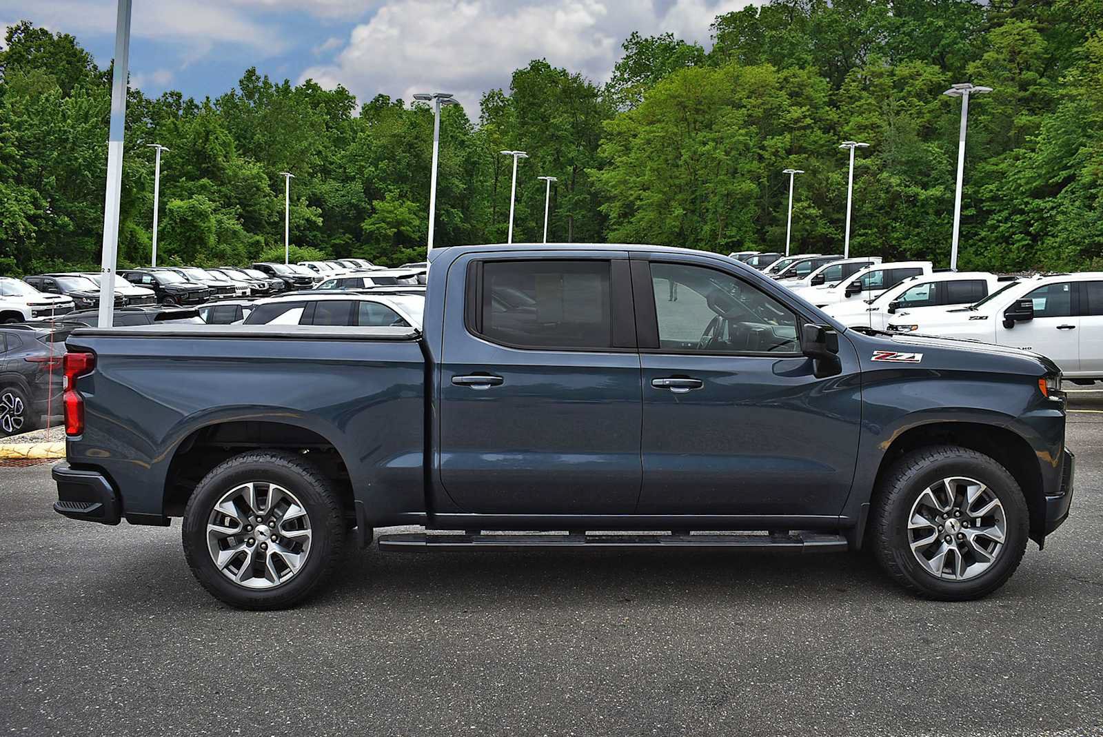 Used 2021 Chevrolet Silverado 1500 RST w/ Z71 Off-Road Package AWD/4WD image 6