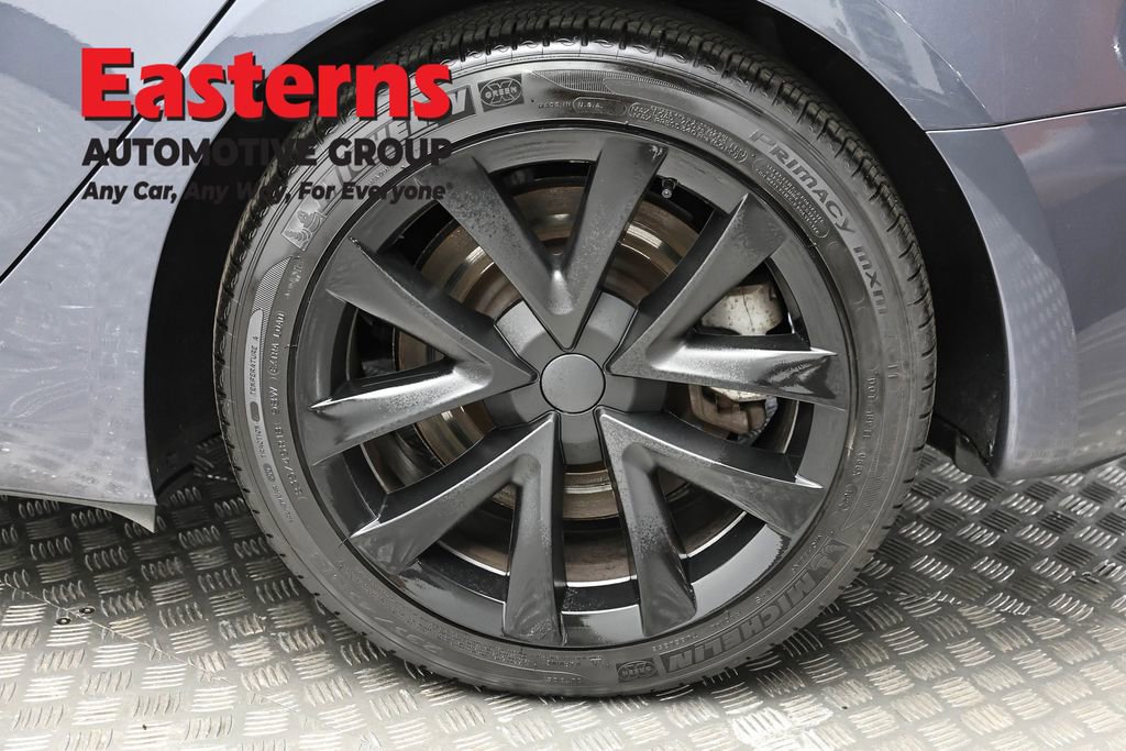 Used 2023 Tesla Model 3 Standard Range image 8