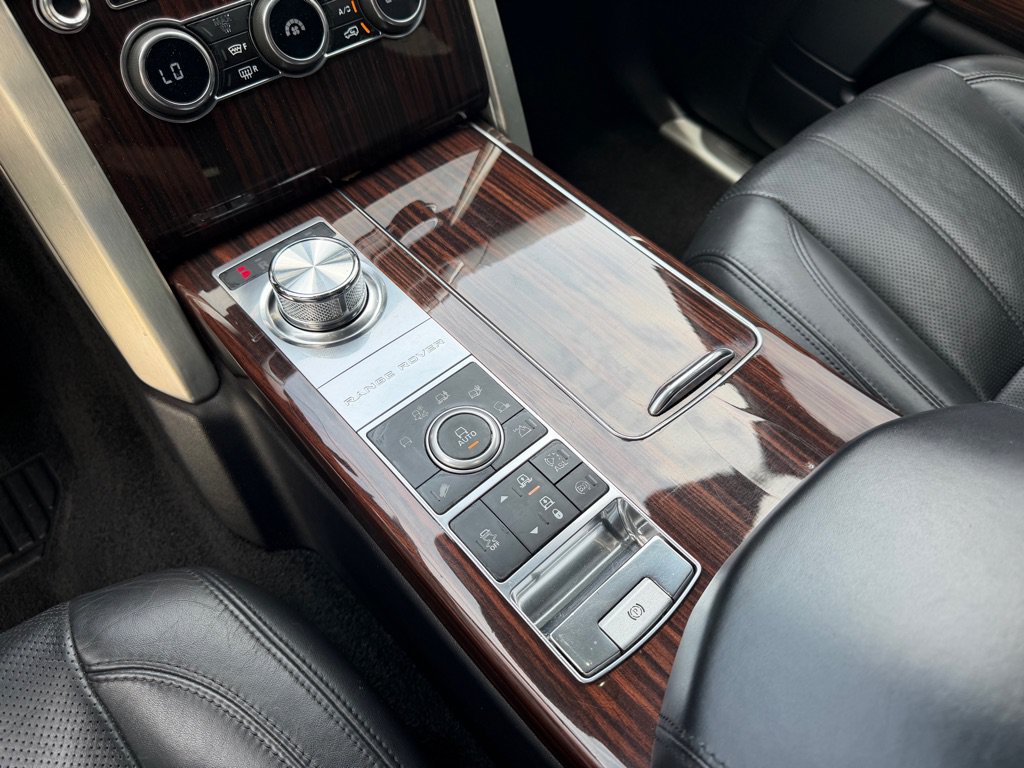 Used 2014 Land Rover Range Rover HSE AWD/4WD image 17