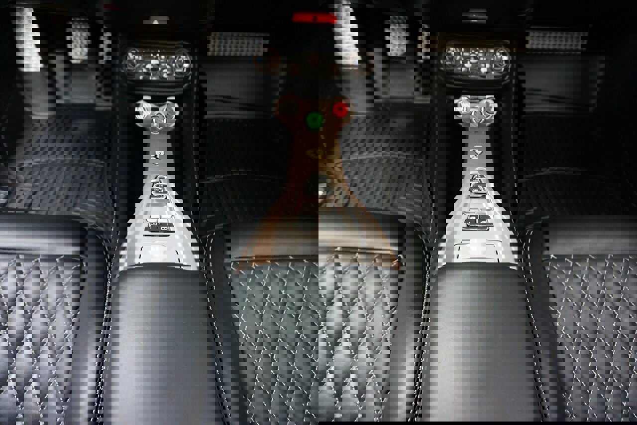 Used 2014 Ferrari California image 17