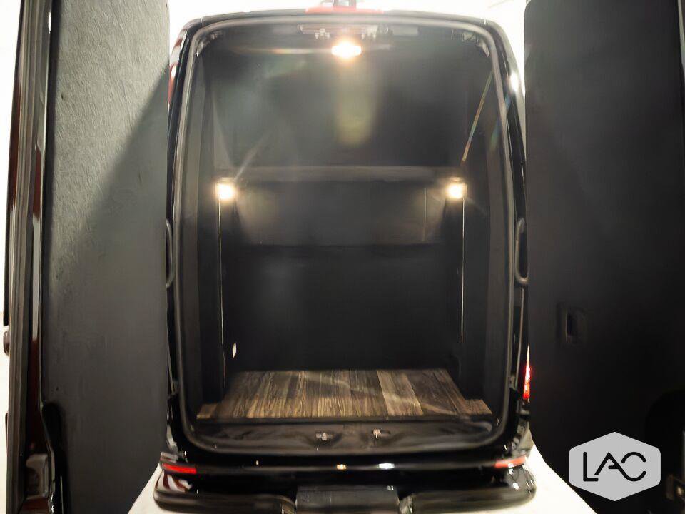 Used 2025 Mercedes-Benz Sprinter 3500 image 13