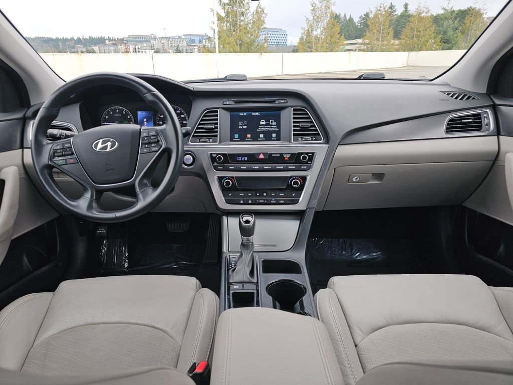 Used 2016 Hyundai Sonata Sport w/ Option Group 02 image 21