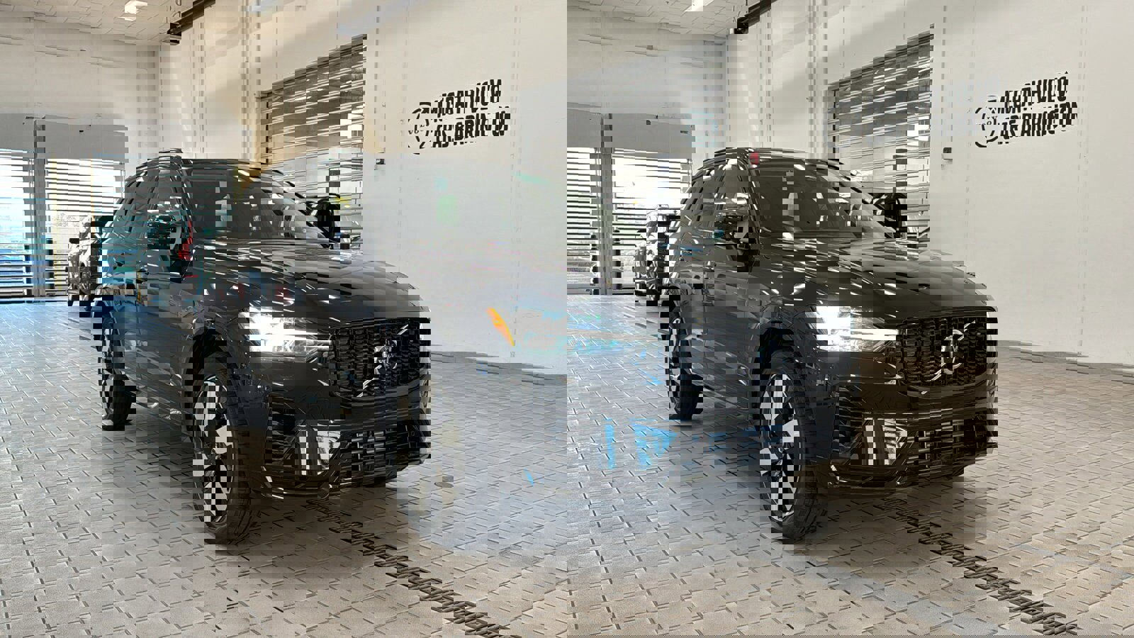 New 2025 Volvo XC60 T8 Plus w/ Climate Package image 3