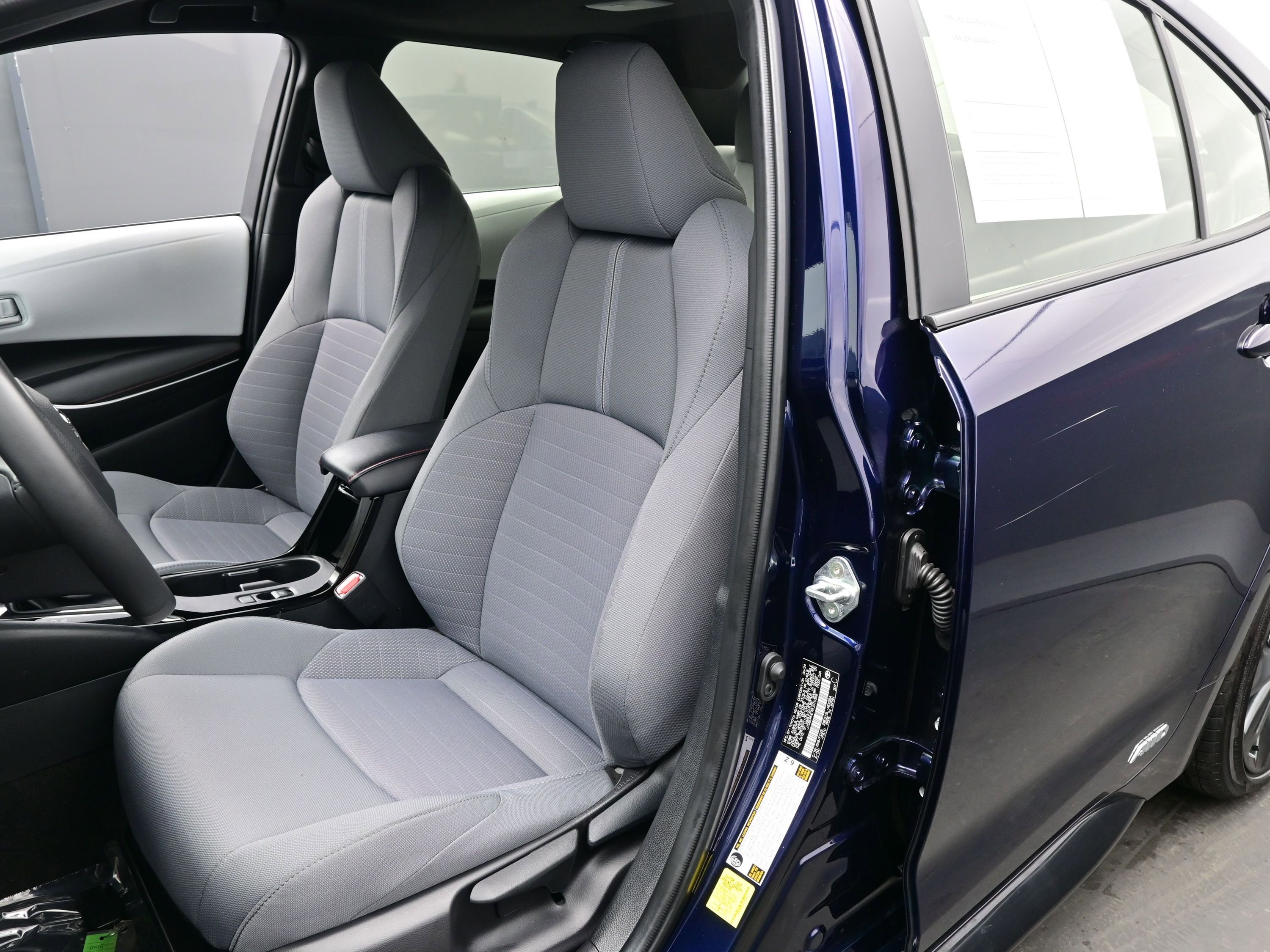 Used 2024 Toyota Corolla SE image 11