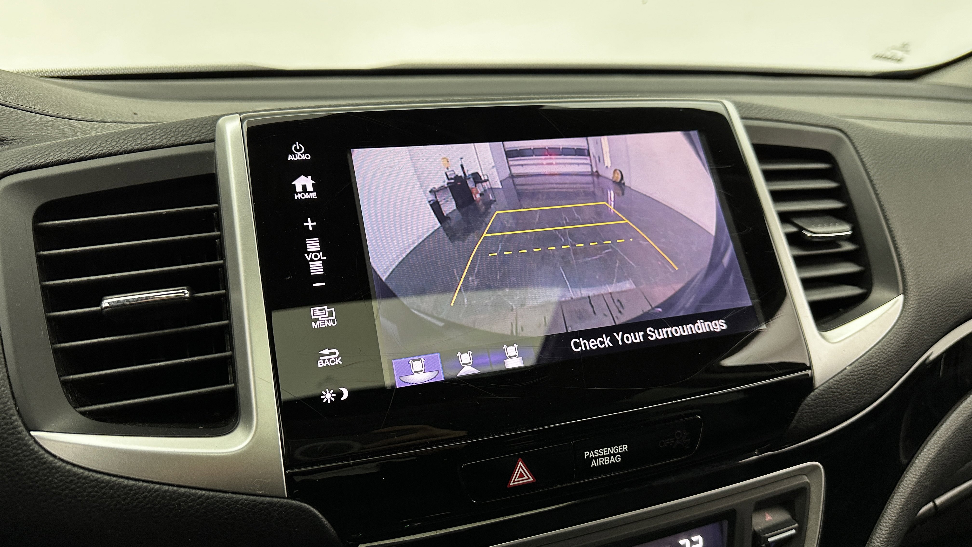 Used 2018 Honda Pilot Touring image 18