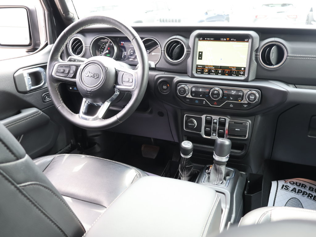 Used 2023 Jeep Wrangler Unlimited Sahara w/ Cold Weather Group AWD/4WD image 12