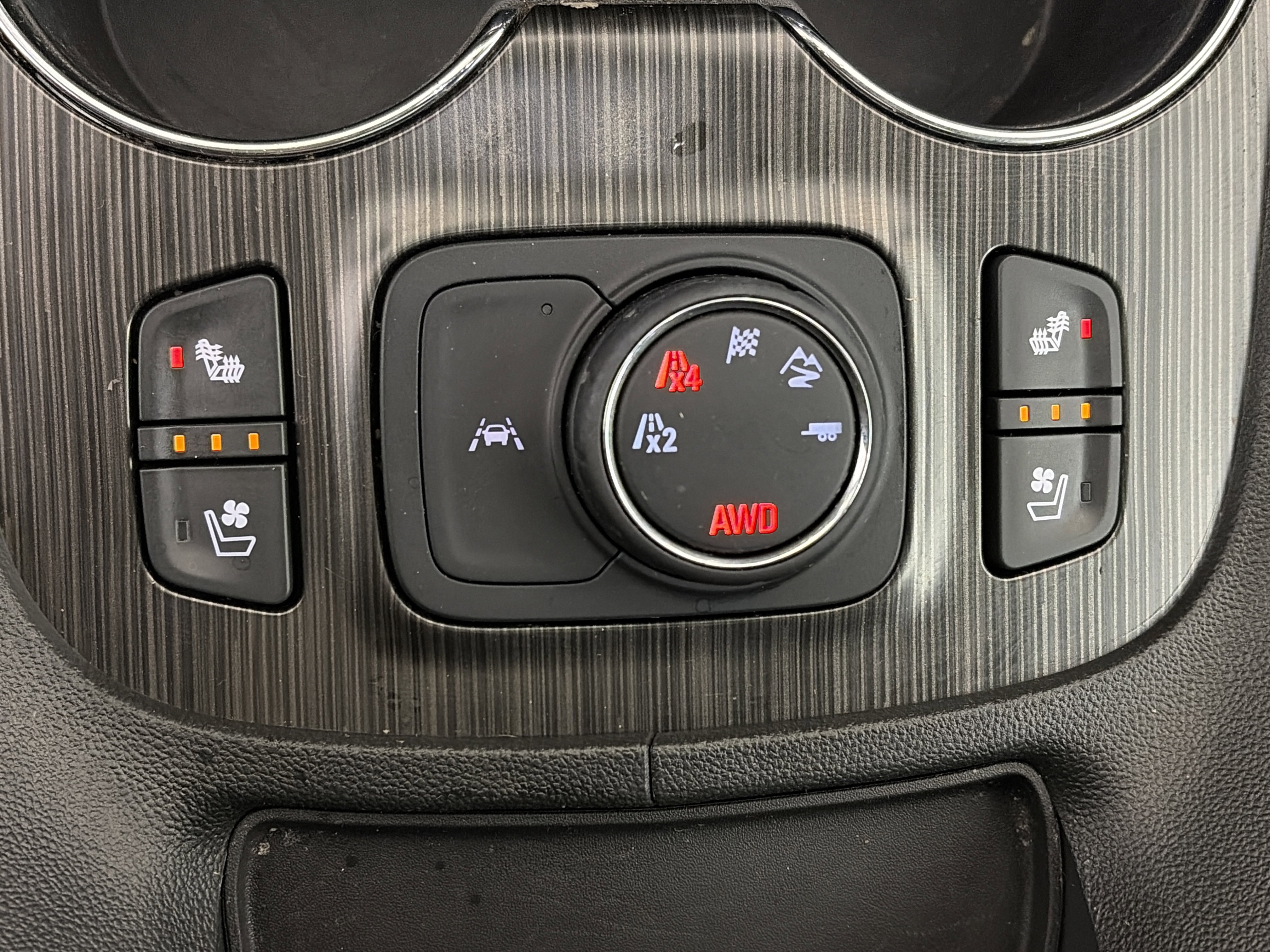 Used 2023 GMC Acadia SLT w/ Preferred Package image 30