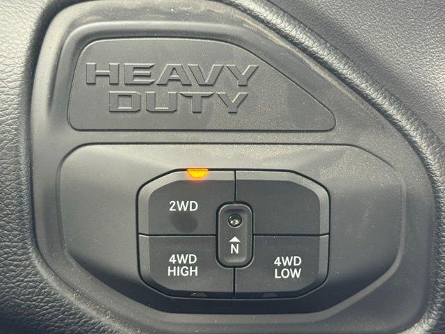 New 2025 RAM 5500 4x4 Regular Cab image 17