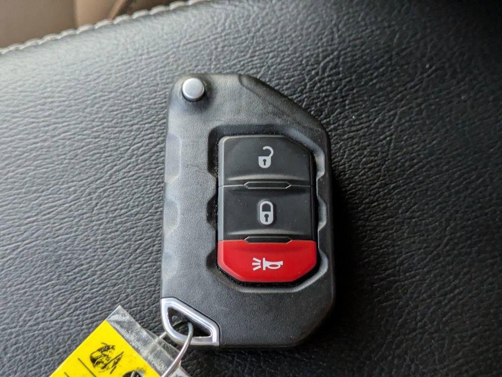 Used 2021 Jeep Gladiator Rubicon image 30