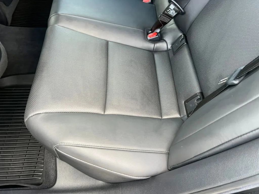 Used 2019 Lexus ES 350 F Sport w/ Accessory Package image 22