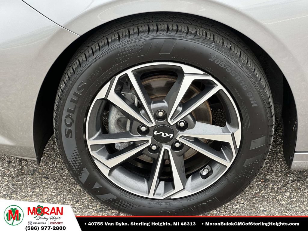 Used 2023 Kia Forte LXS FWD image 8