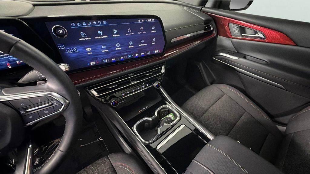 Used 2024 Chevrolet Traverse Z71 AWD/4WD image 19