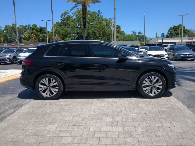 Used 2023 Audi Q4 e-tron Premium Plus RWD image 2
