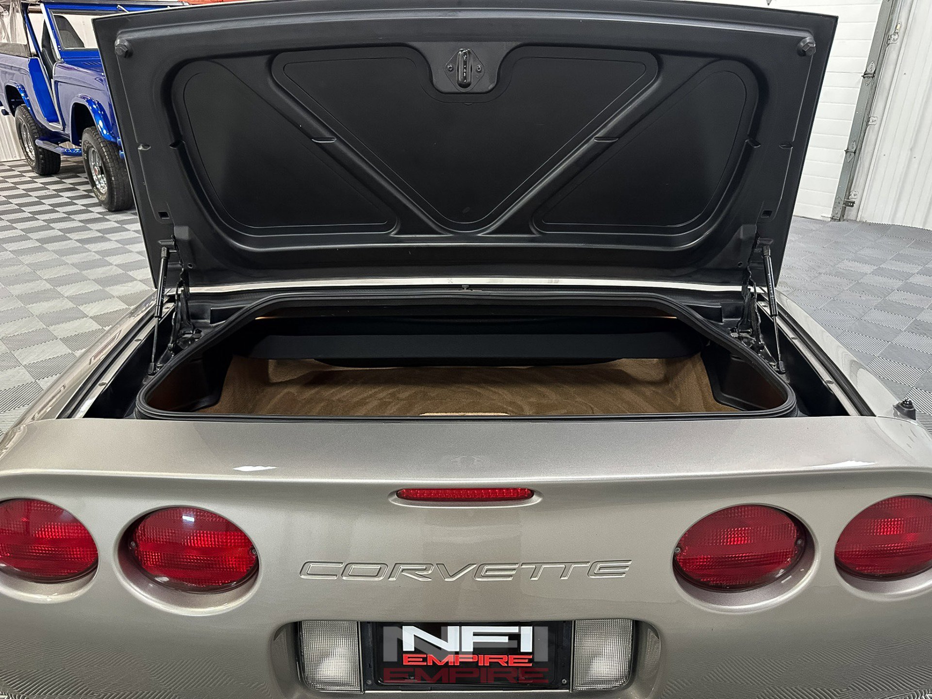 Used 2000 Chevrolet Corvette Convertible 2D w/ Memory Pkg image 50