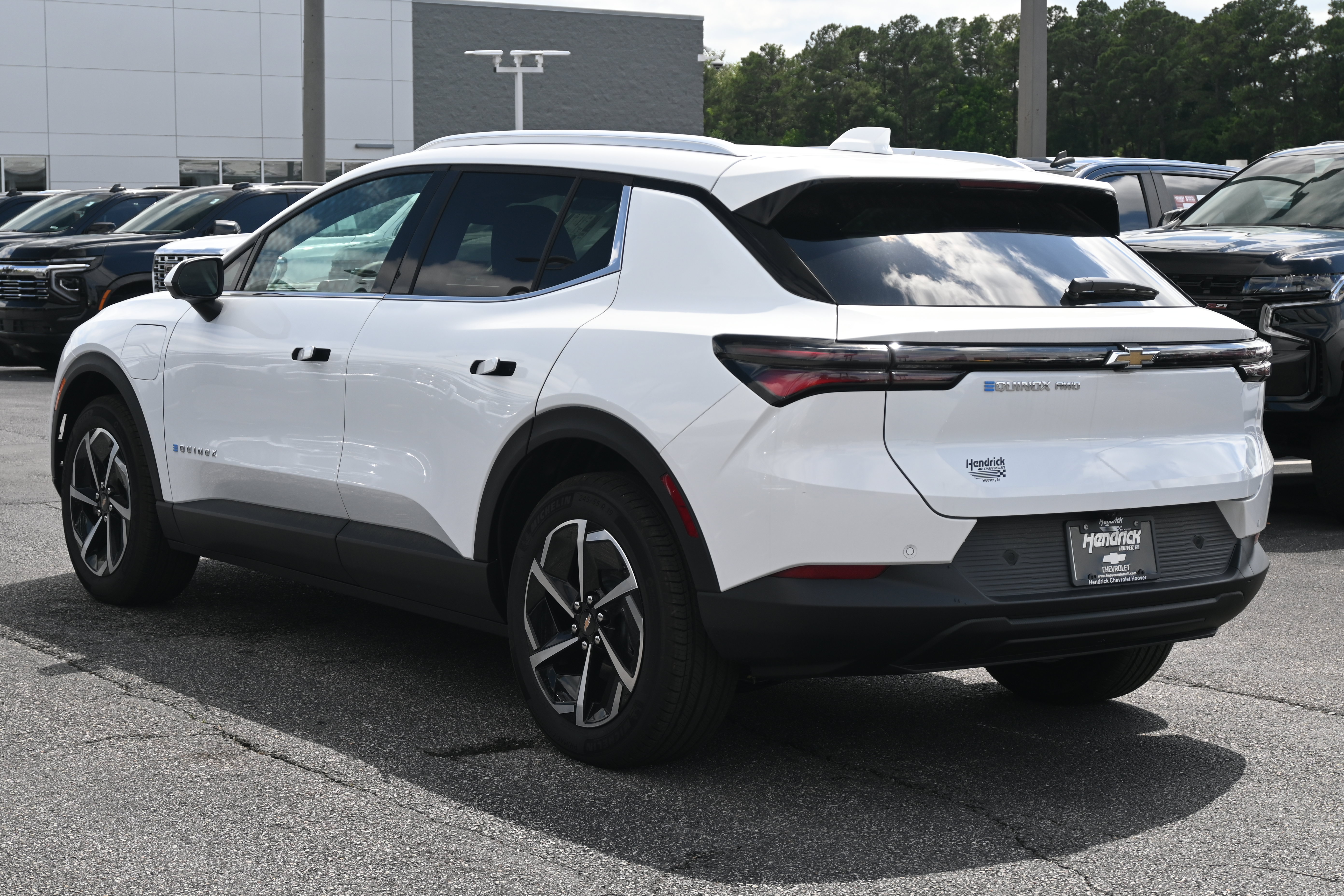 New 2026 Chevrolet Equinox EV LT AWD/4WD image 8