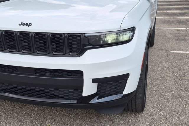 Used 2021 Jeep Grand Cherokee L Laredo AWD/4WD image 9