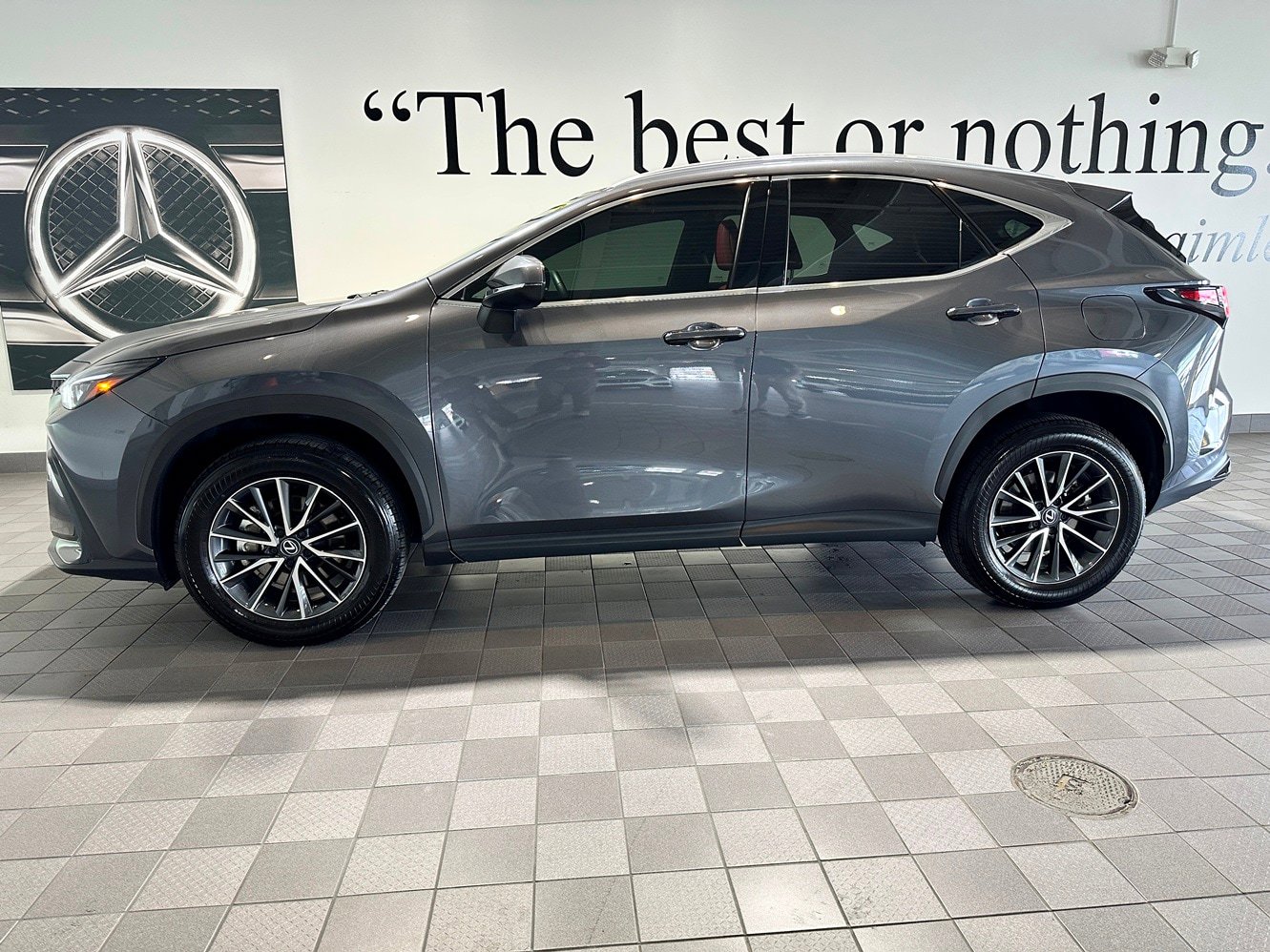Used 2025 Lexus NX 350h AWD w/ Premium Package image 7