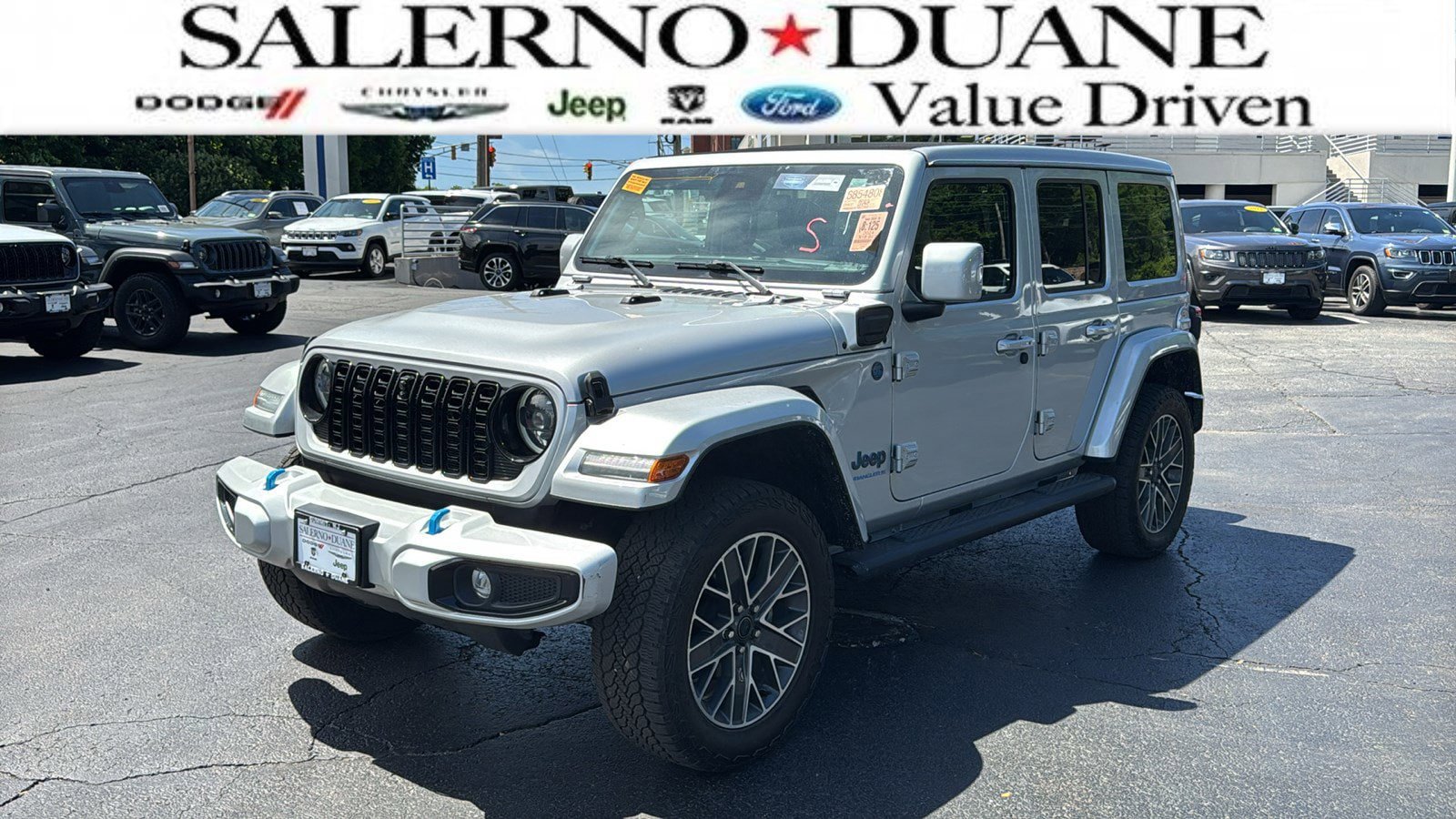 Used 2024 Jeep Wrangler High Altitude AWD/4WD image 1