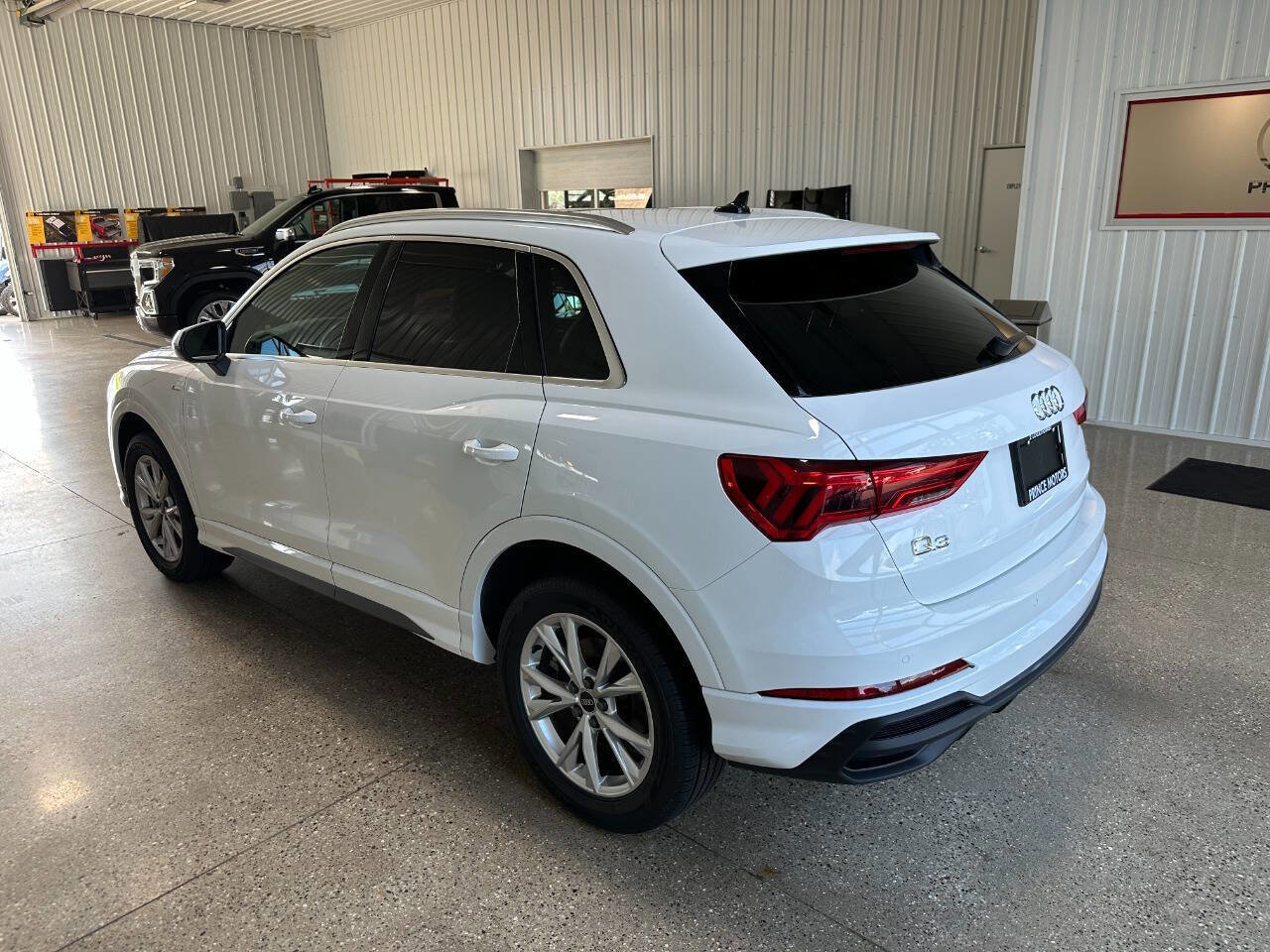 Used 2023 Audi Q3 2.0T Premium image 7