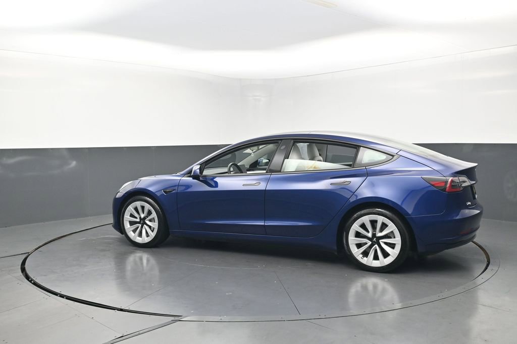 Used 2023 Tesla Model 3 Standard Range RWD image 8