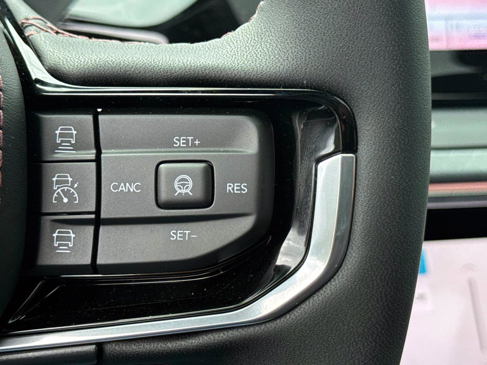 New 2025 Jeep Wagoneer S Limited image 16