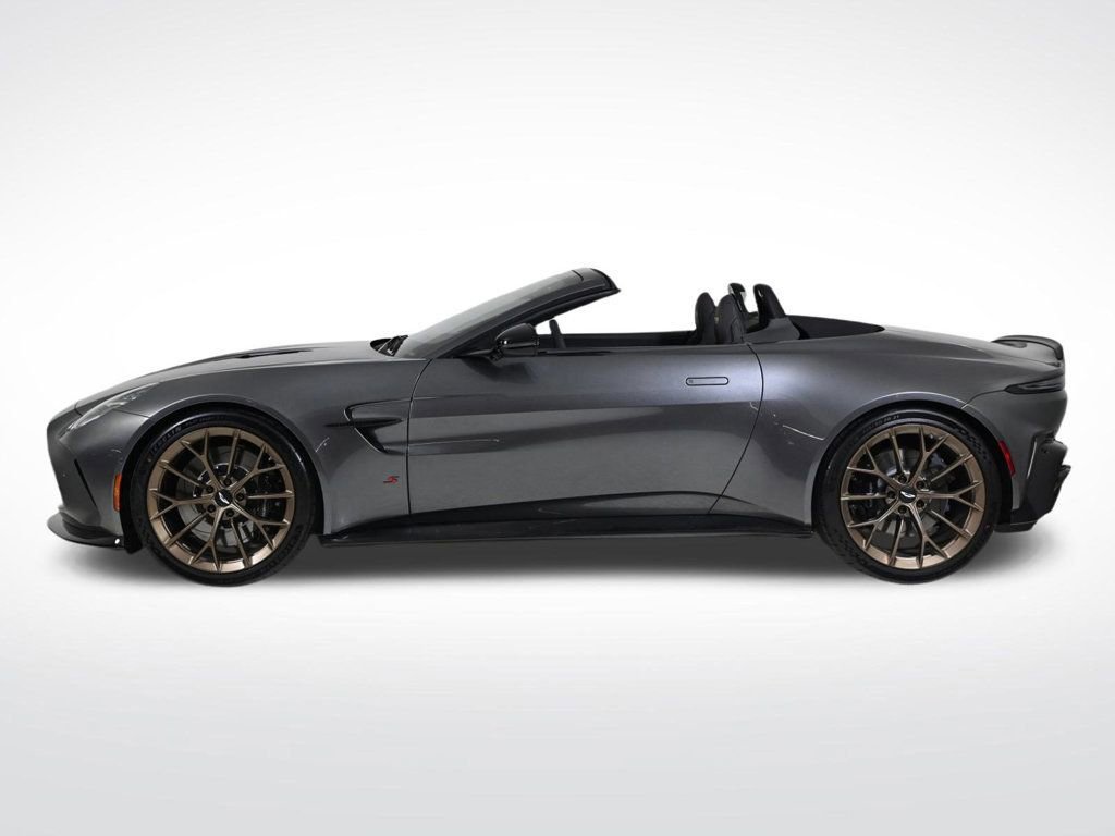 Used 2026 Aston Martin V8 Vantage S image 2