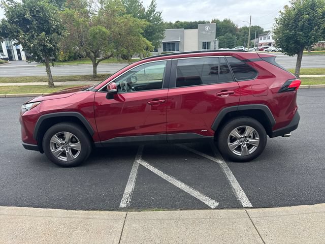 Used 2025 Toyota RAV4 XLE AWD/4WD image 6