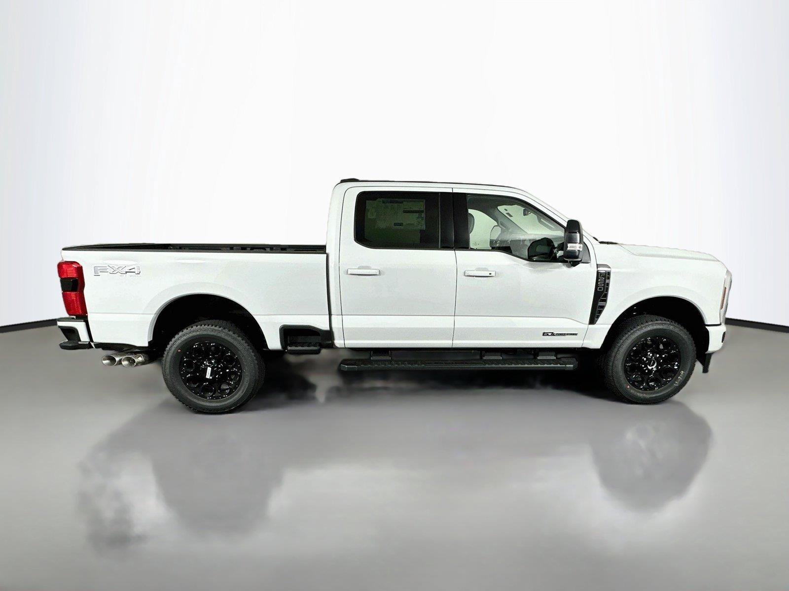 New 2026 Ford F250 Lariat w/ Black Appearance Package AWD/4WD image 17