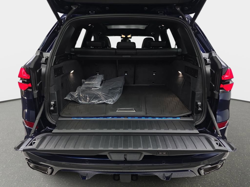 New 2026 BMW X5 xDrive50e w/ Executive Package image 12