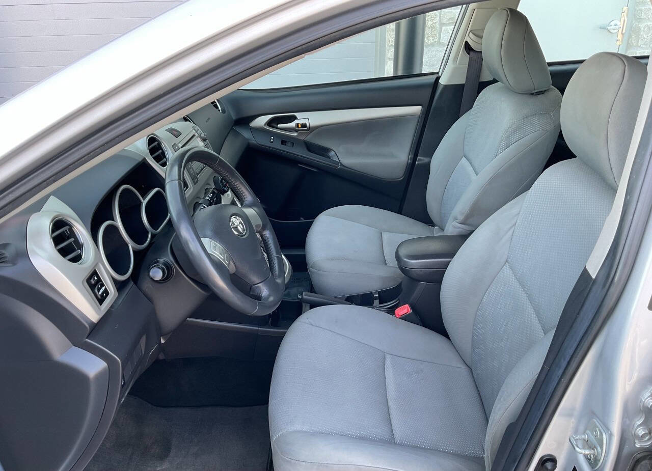 Used 2009 Toyota Matrix S image 12