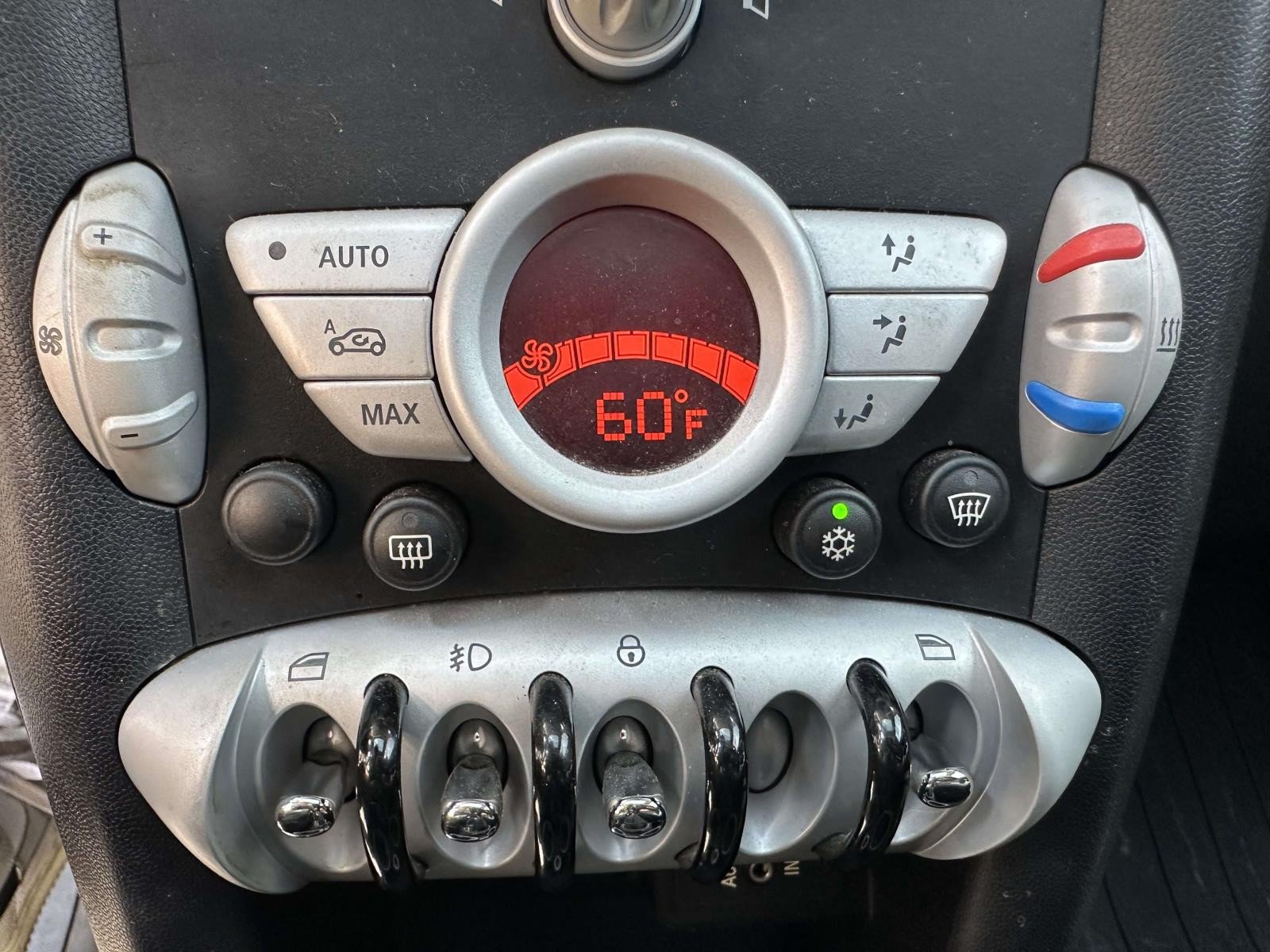 Used 2009 MINI Cooper S FWD image 19