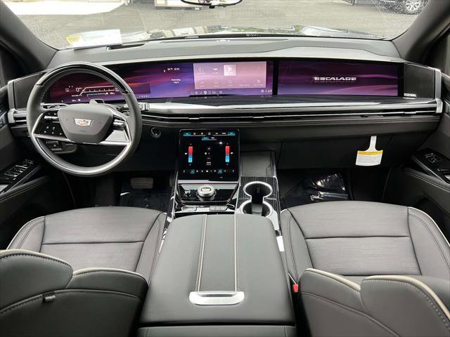 Used 2026 Cadillac Escalade ESV Sport w/ LPO, ONYX Package AWD/4WD image 17